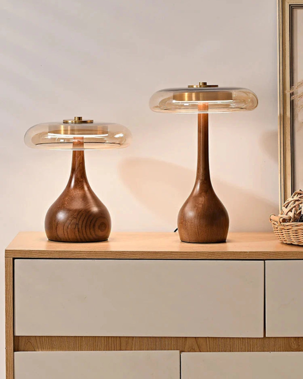 Elegante Tischlampe Holzglas – Warme Lichtform