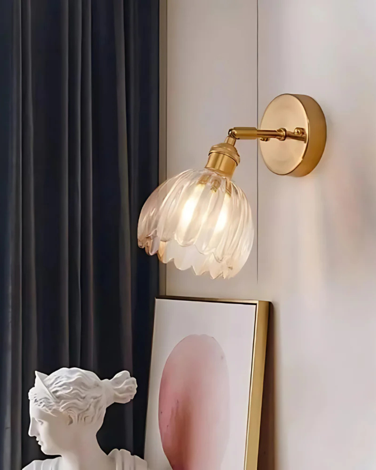 Wandleuchte Glaskuppel Vintage – Sanftes Licht mit Klassischer Note