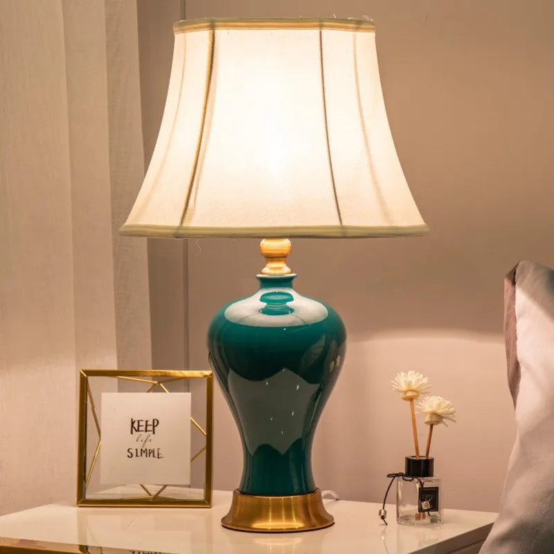 <strong>Amerikanische Retro Keramische Tischlampe</strong> – Minimalistisches Design für Romantische Atmosphäre 1