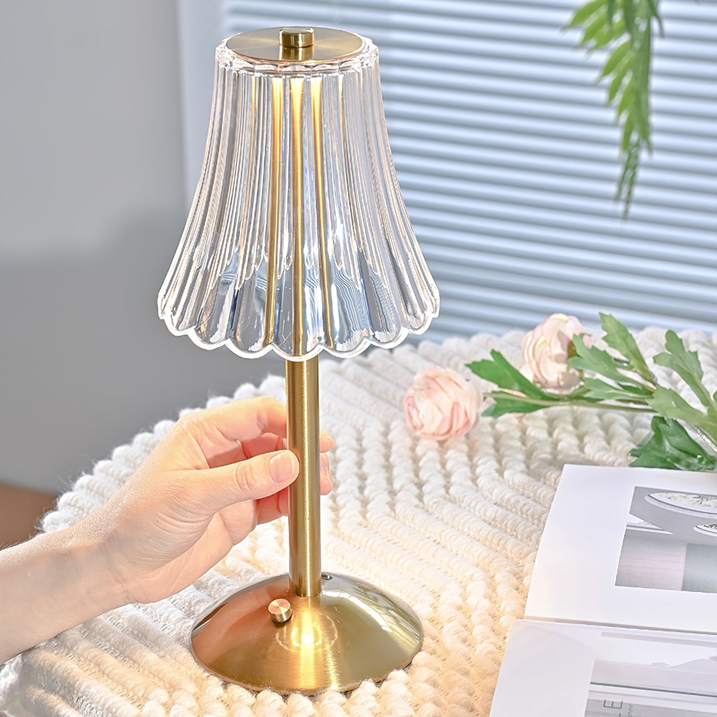 <strong>Glitzernde Tischlampe</strong> – Elegantes Design mit Strahlendem Licht 2