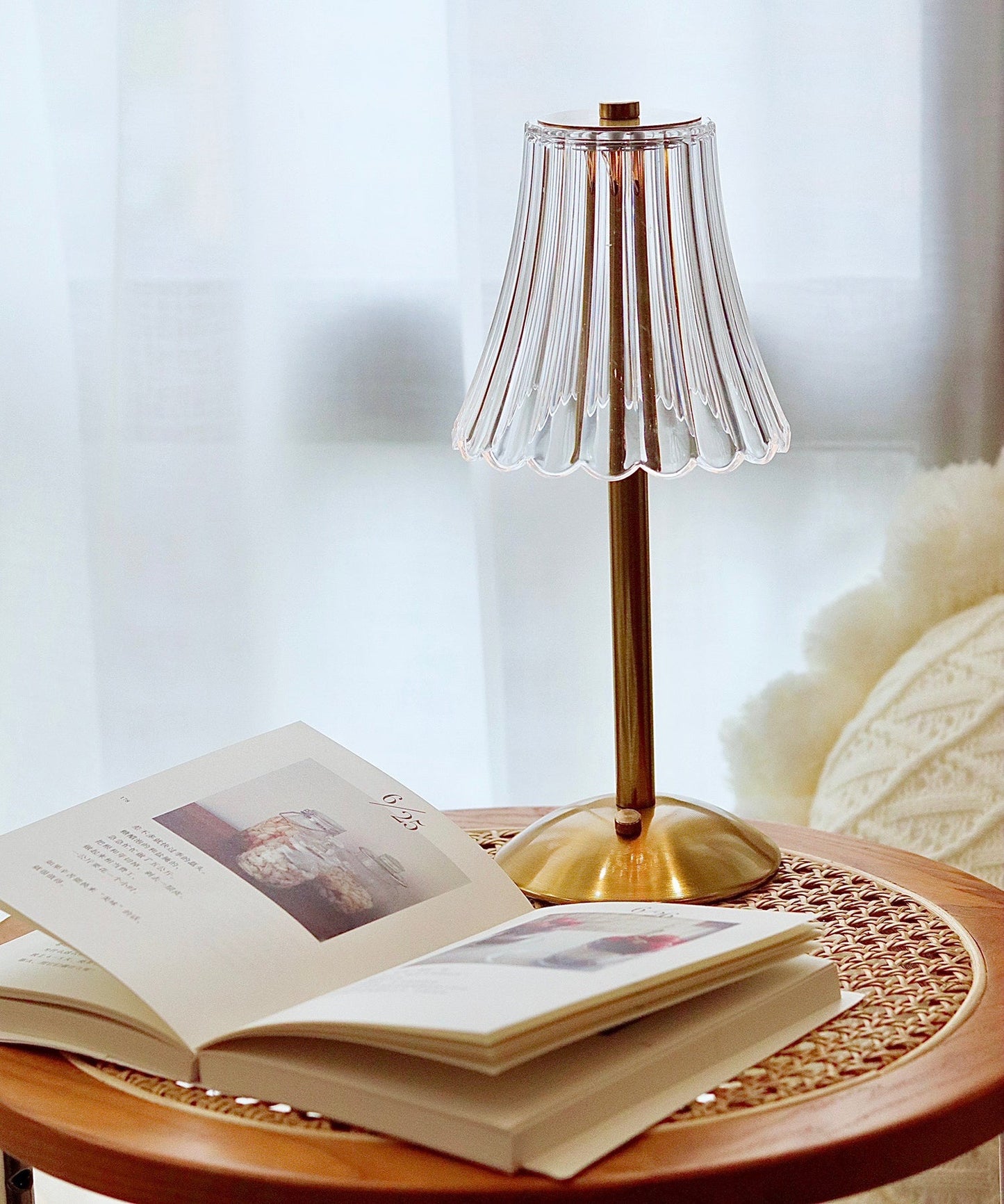 <strong>Glitzernde Tischlampe</strong> – Elegantes Design mit Strahlendem Licht 5