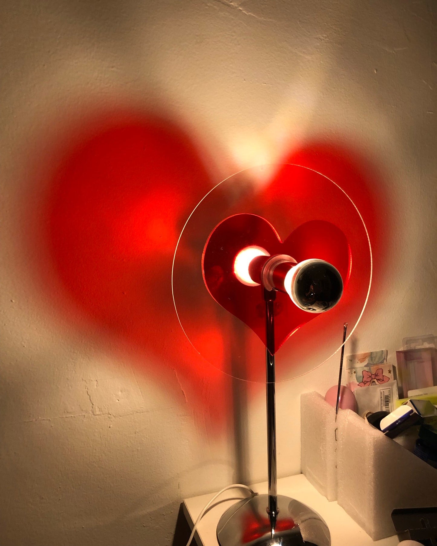 <strong>Herz-Atmosphäre-Tischlampe</strong> – Romantisches Licht für Jeden Raum 7