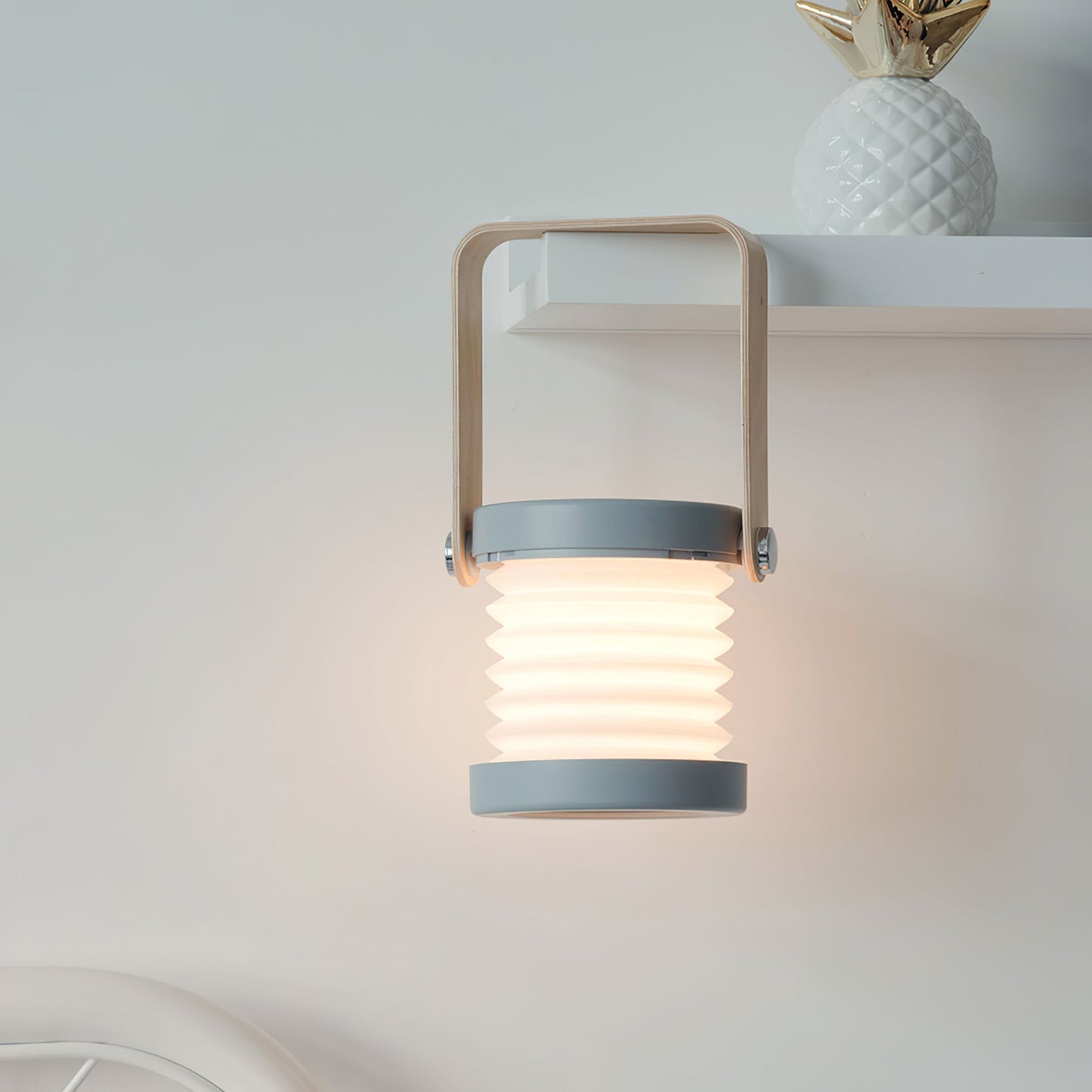 <strong>Tragbare Laternen-Tischlampe</strong> – Charmantes Licht für Gemütliche Abende 2