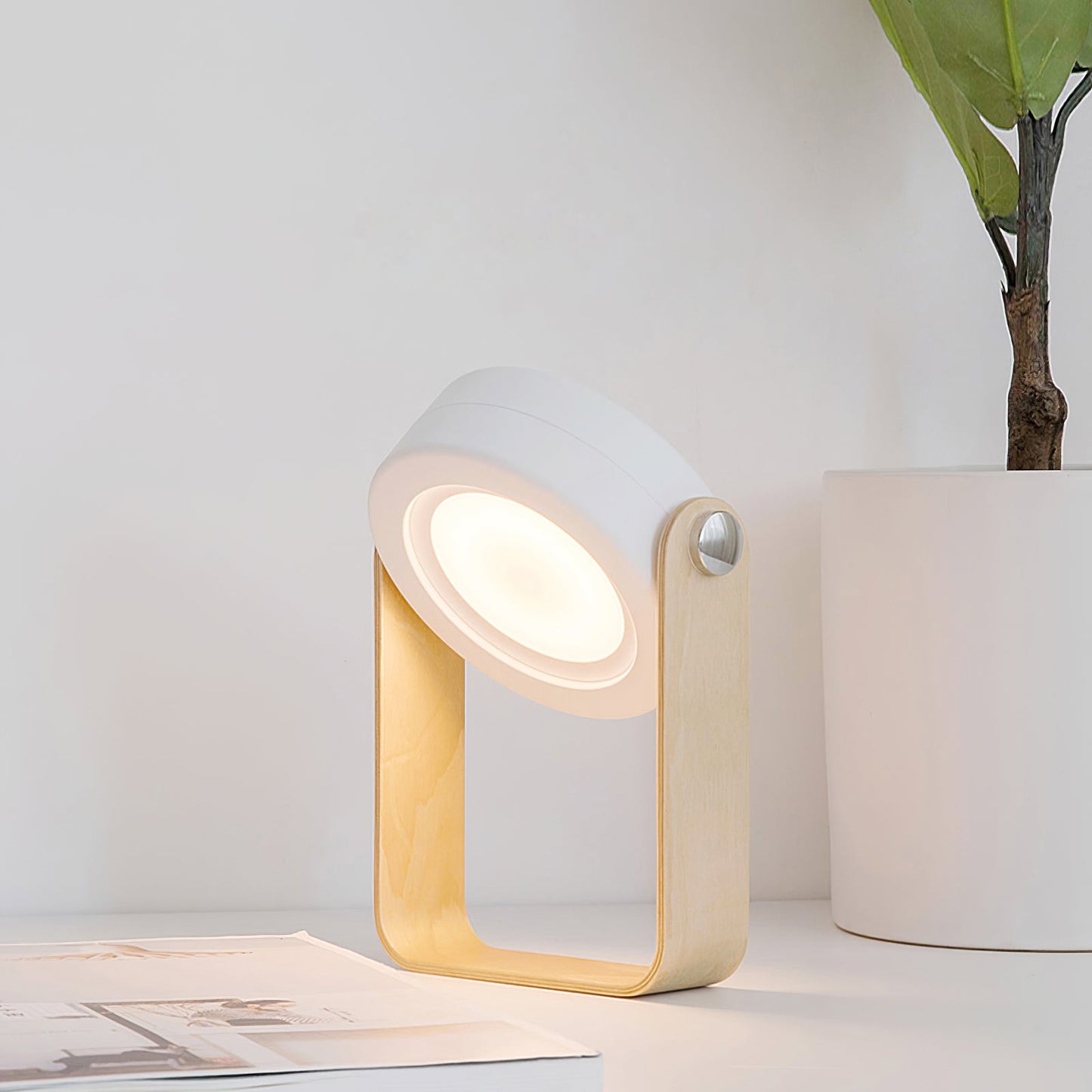 <strong>Tragbare Laternen-Tischlampe</strong> – Charmantes Licht für Gemütliche Abende 3