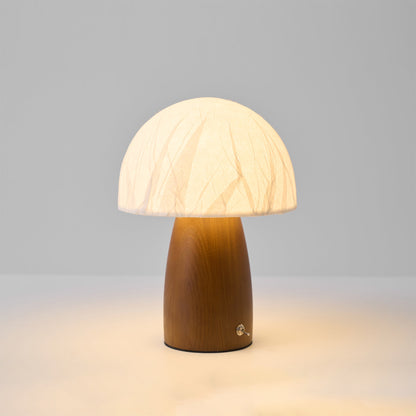 **ALICE PILZ TISCHLAMPE – Elegantes Design mit Klassischer Form** 8