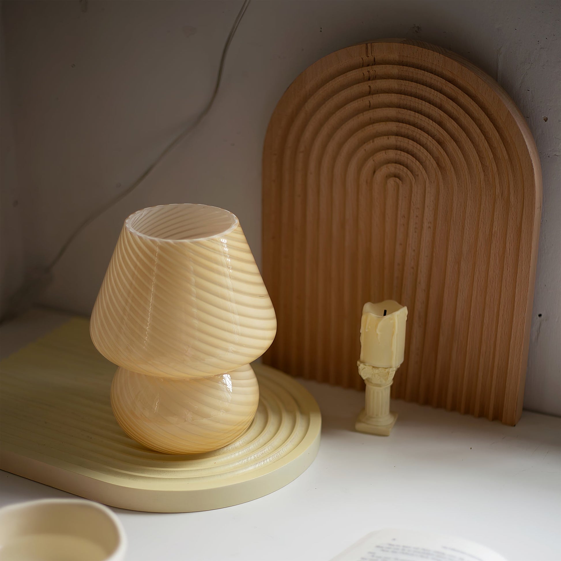 ANSEL Glas Tischlampe – Elegante Beleuchtung für Ihr Zuhause 3