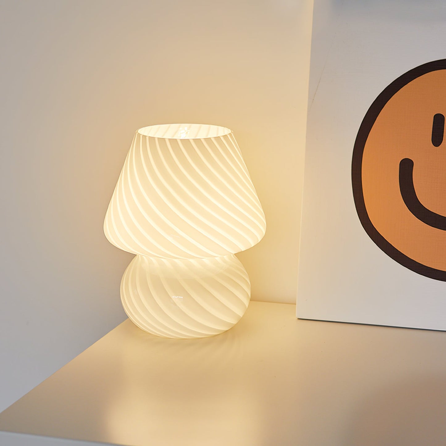 ANSEL Glas Tischlampe – Elegante Beleuchtung für Ihr Zuhause 4