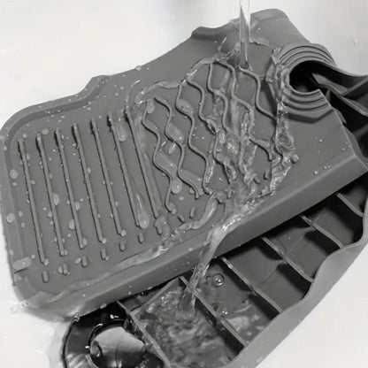 Aqua Slope Gummi-Wasserhahnmatte – Effektiver Spritzschutz für Ihre Spüle 4