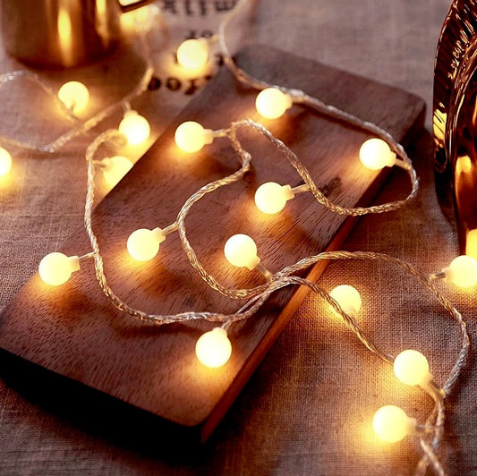 Ball LED Lichterkette – Charmante Beleuchtung Für Feste 2