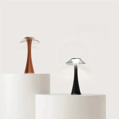 BrillianceWave LED-Schreibtischlampe – Elegantes Licht Für Ihren Arbeitsplatz 1