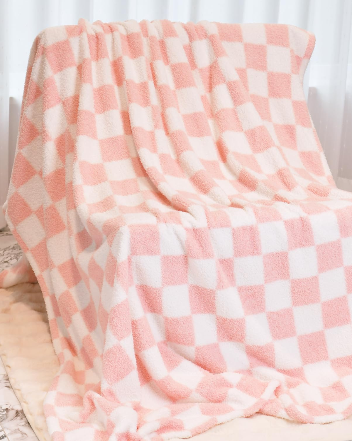 Carré-Douce Plaid – Elegante Wohndecke Mit Rautenmuster 2