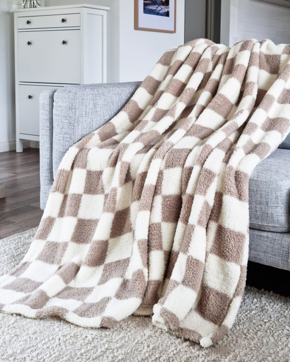 Carré-Douce Plaid – Elegante Wohndecke Mit Rautenmuster 8