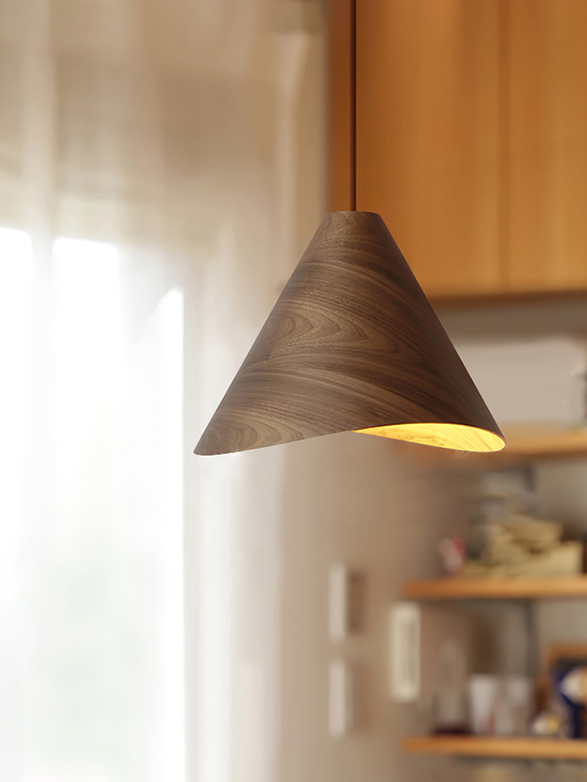 Conica Pendelleuchte aus Holz – Zeitlose Eleganz für Ihr Esszimmer 7