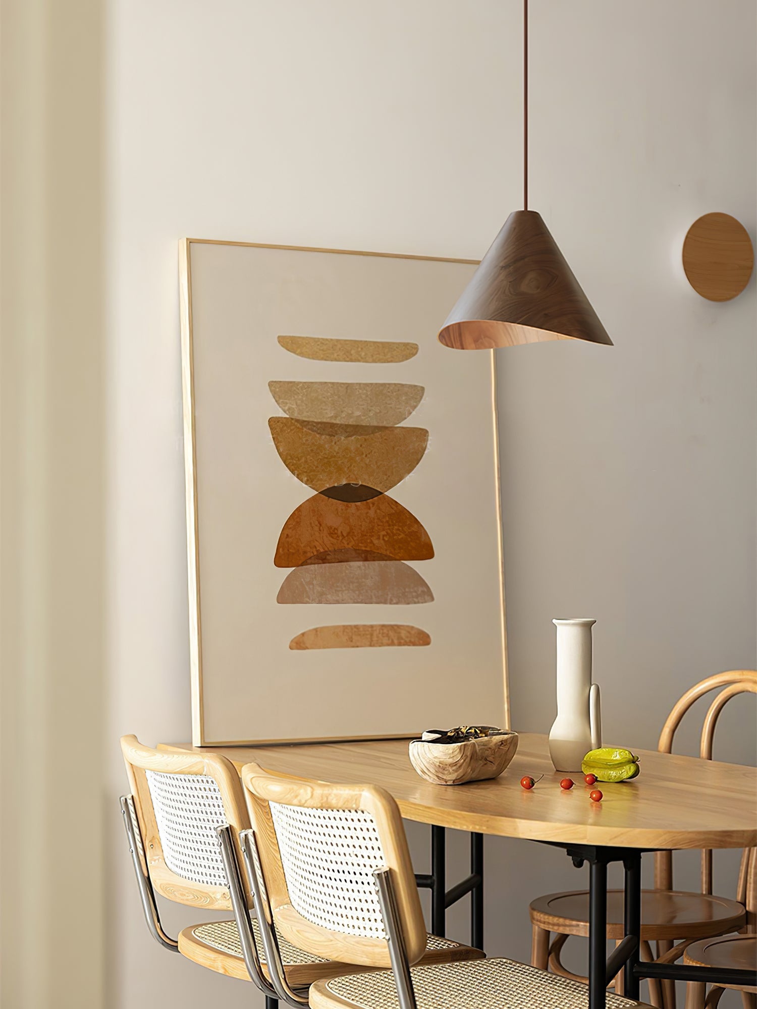 Conica Pendelleuchte aus Holz – Zeitlose Eleganz für Ihr Esszimmer 8