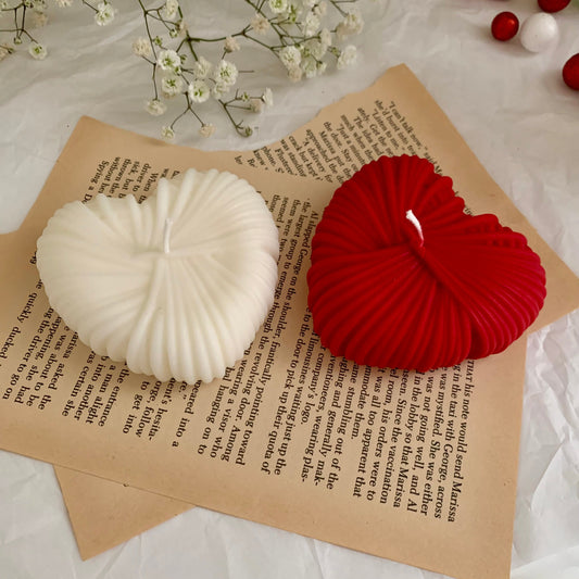 **Drahtgeflochtene Herzkerze für Valentinstag – Romantisches Ambiente mit Duftnoten** 1