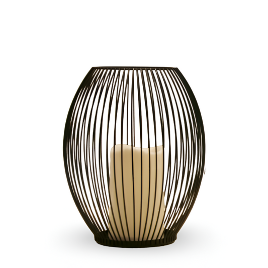 Elegante Schwarze Metalllaterne – Stilvolles Lichtspiel Für Ihr Zuhause 0