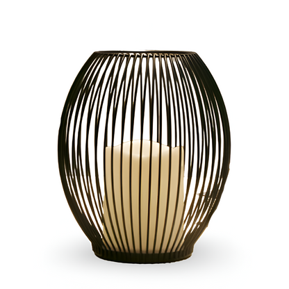 Elegante Schwarze Metalllaterne – Stilvolles Lichtspiel Für Ihr Zuhause 7