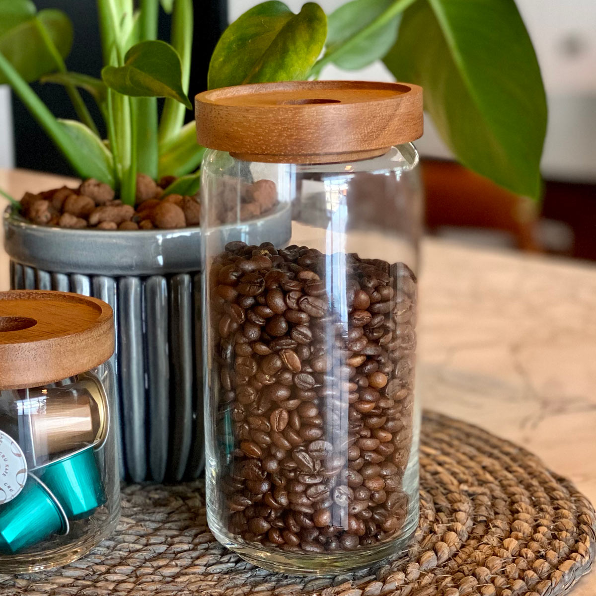 Großes Glasgefäß Mit Akaziendeckel – Stilvolle Aufbewahrung Für Ihre Lebensmittel 1