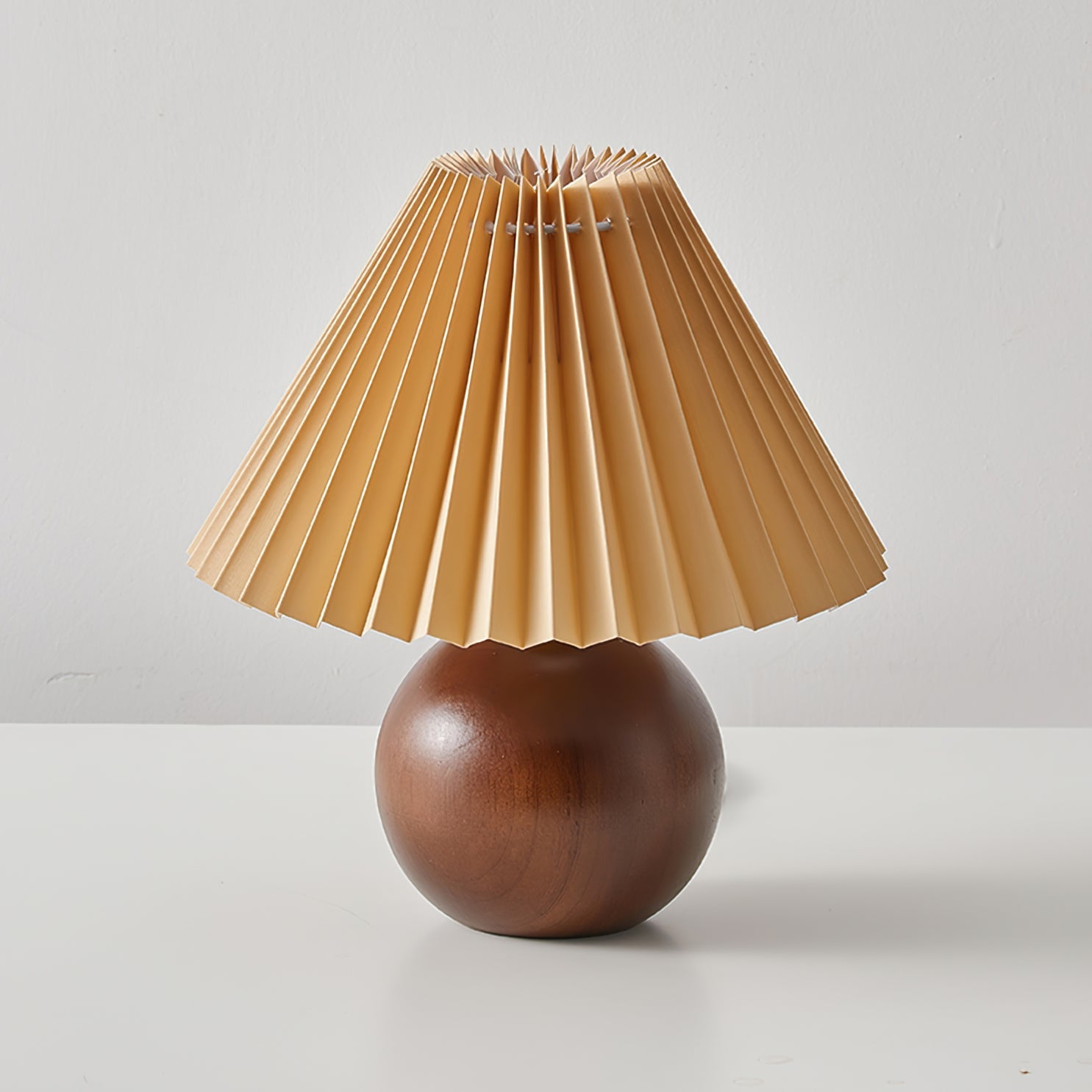 **HADDIE TISCHLAMPE – Stilvolles Design für Gemütlichkeit** 3