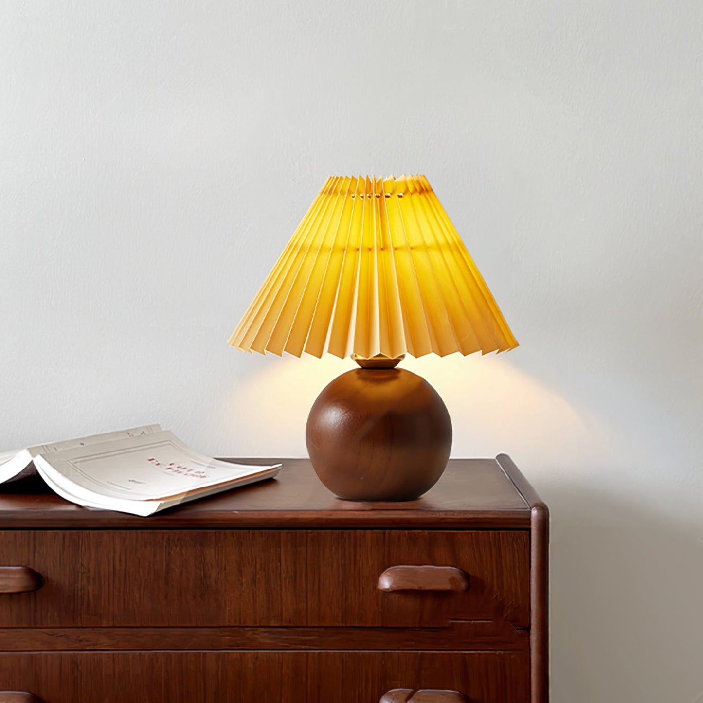 **HADDIE TISCHLAMPE – Stilvolles Design für Gemütlichkeit** 7