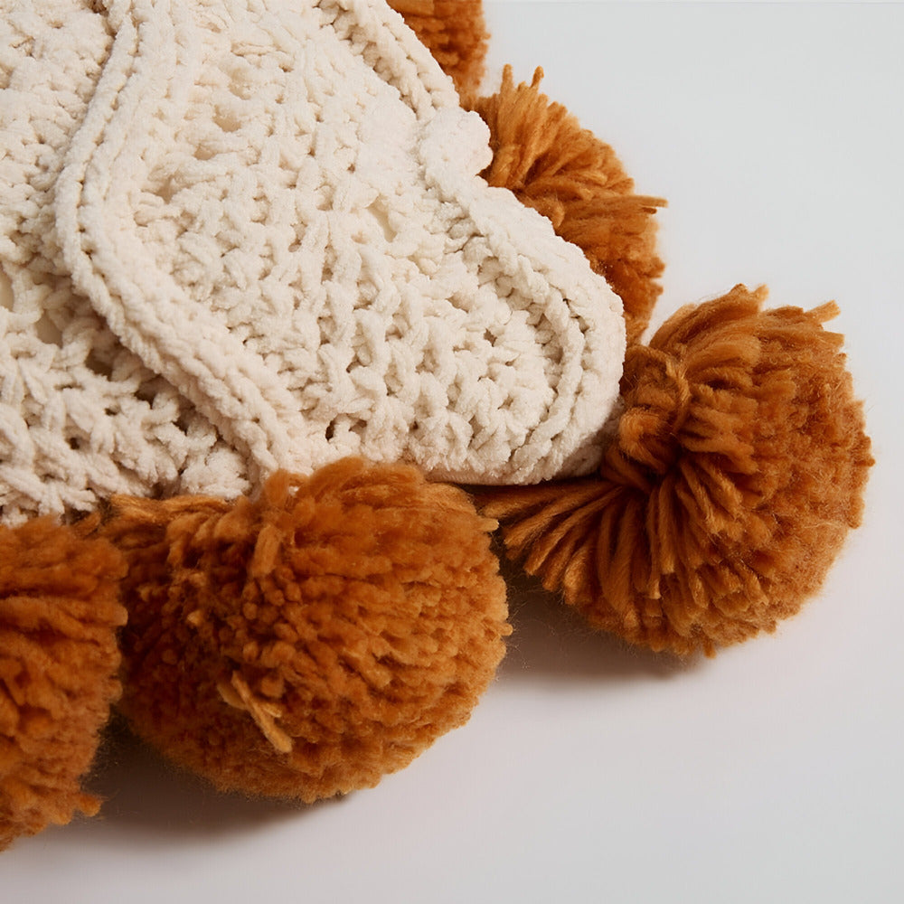 **KISSENBEZUG MIT QUASTEN – ELEGANTES POMPOM-DESIGN FÜR JEDEN RAUM** 5