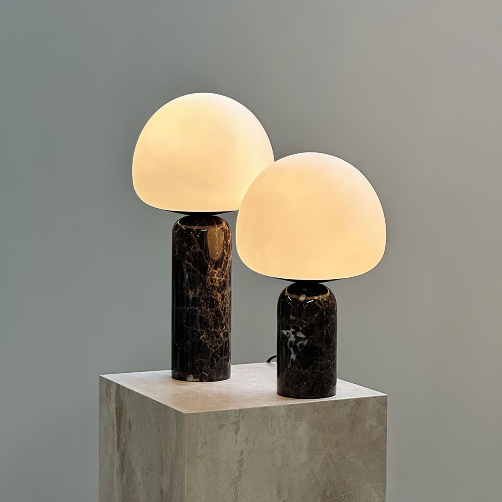 Kizu Tischlampe – Elegante Marmor- und Glasleuchte 4