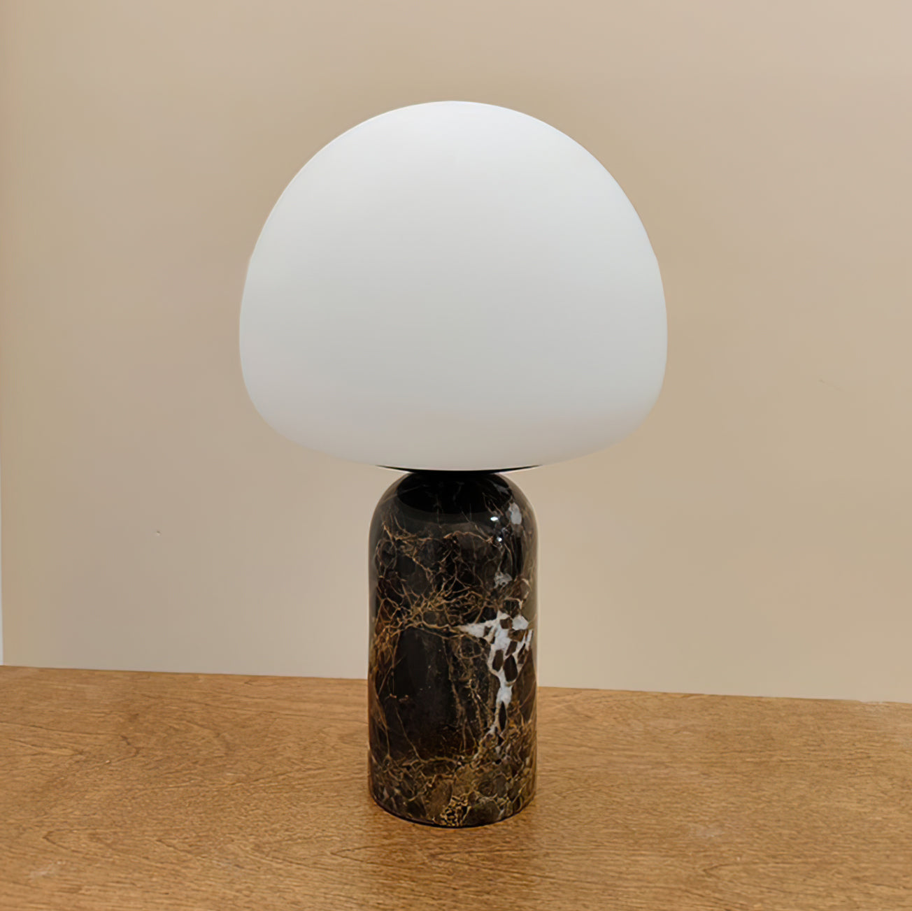 Kizu Tischlampe – Elegante Marmor- und Glasleuchte 6