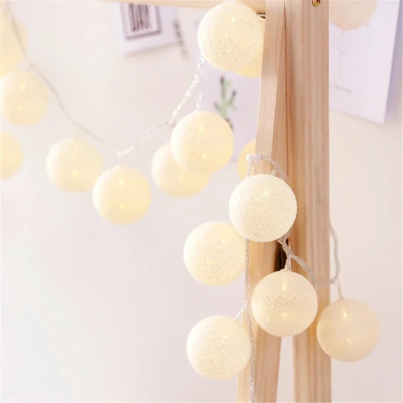 LED Baumwollfadenbällchen Lichterkette – Gemütliches Licht Für Stimmungsvolle Anlässe 2