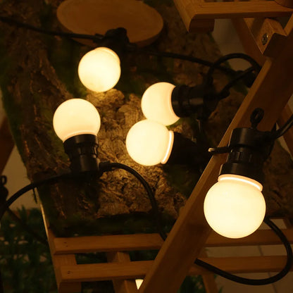 LED Lichterkette 40 Lampen – Wasserdichte Gartenbeleuchtung für Stilvolle Feiern 3