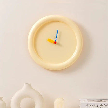 Le Temps Joyeux Wanduhr Modern – Farbige Kreativität für Ihr Zuhause 1