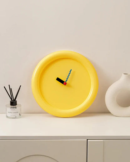 Le Temps Joyeux Wanduhr Modern – Farbige Kreativität für Ihr Zuhause 3