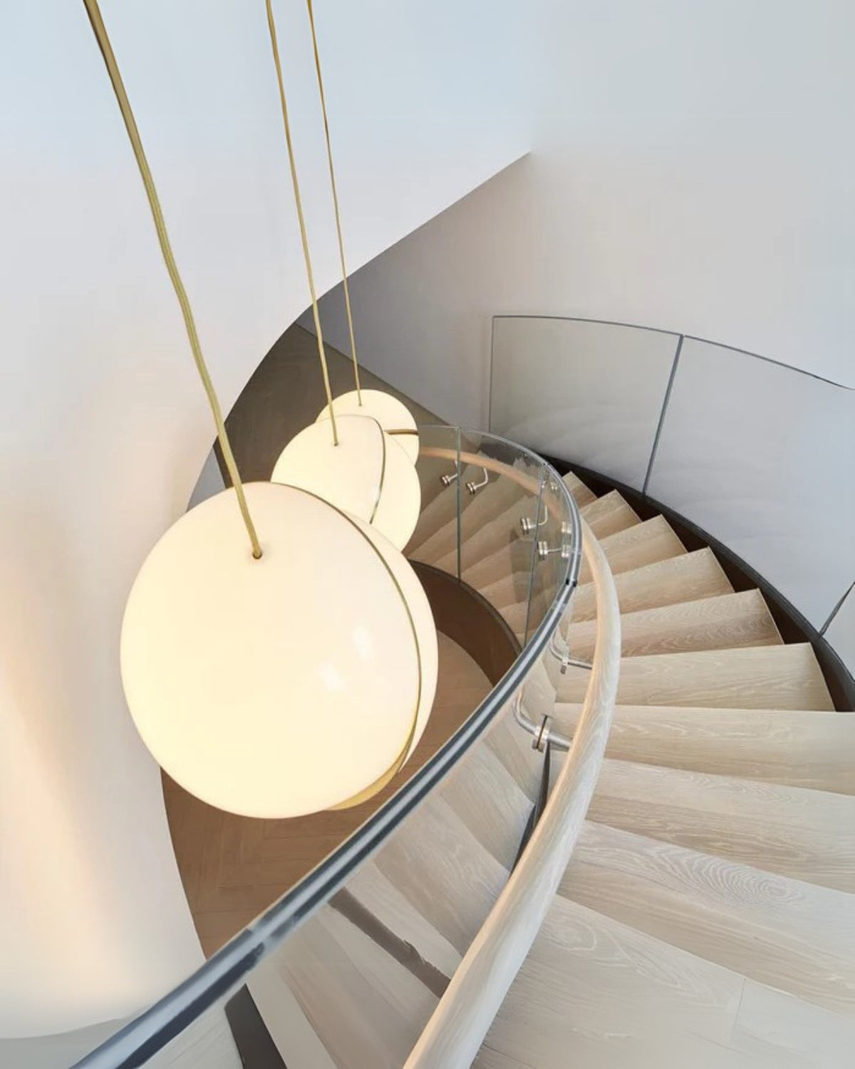 **Luminelle Elegante Kugel-Hängelampe** – Zeitloses Minimalistisches Design 3