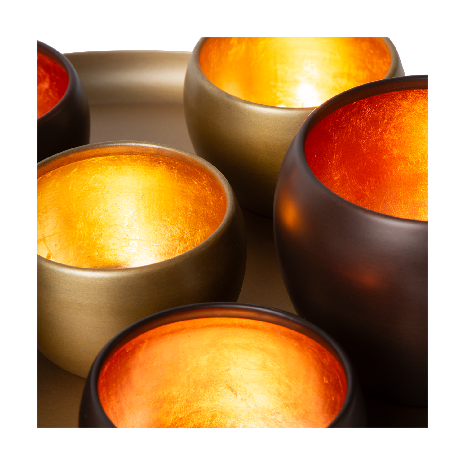 Metallschale Eleo mit Teelichthaltern Axel – Elegantes Lichtspiel für Ihr Zuhause 4