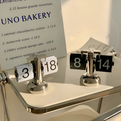 **Minimalistische Flip Uhr** – Stilvolle Zeitmessung mit Retro-Charme 2