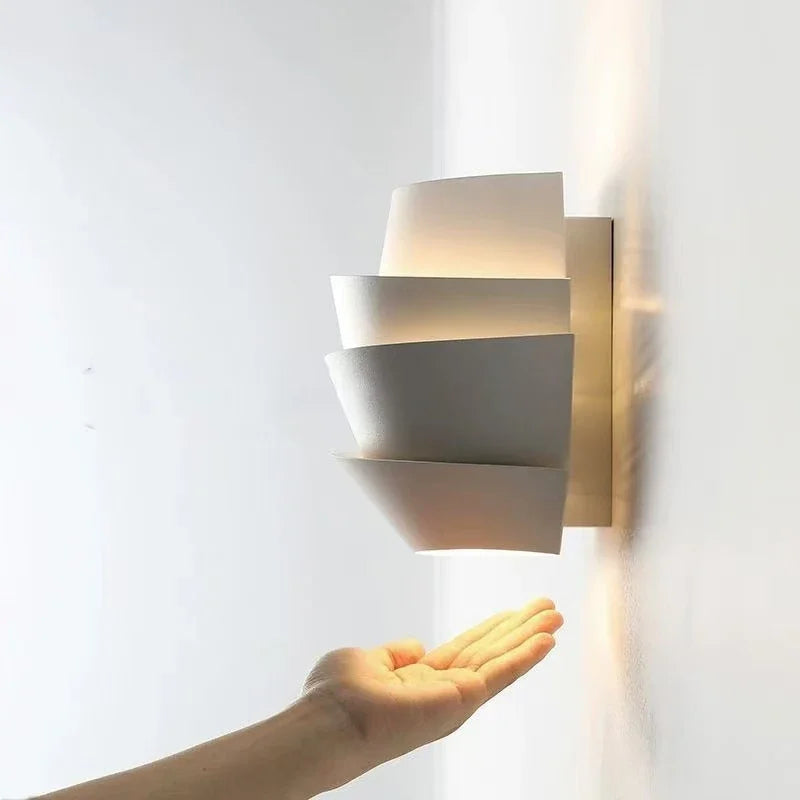 Nordic Designer Tannenzapfen Wandlampe – Elegante Akzente für Ihr Zuhause 3