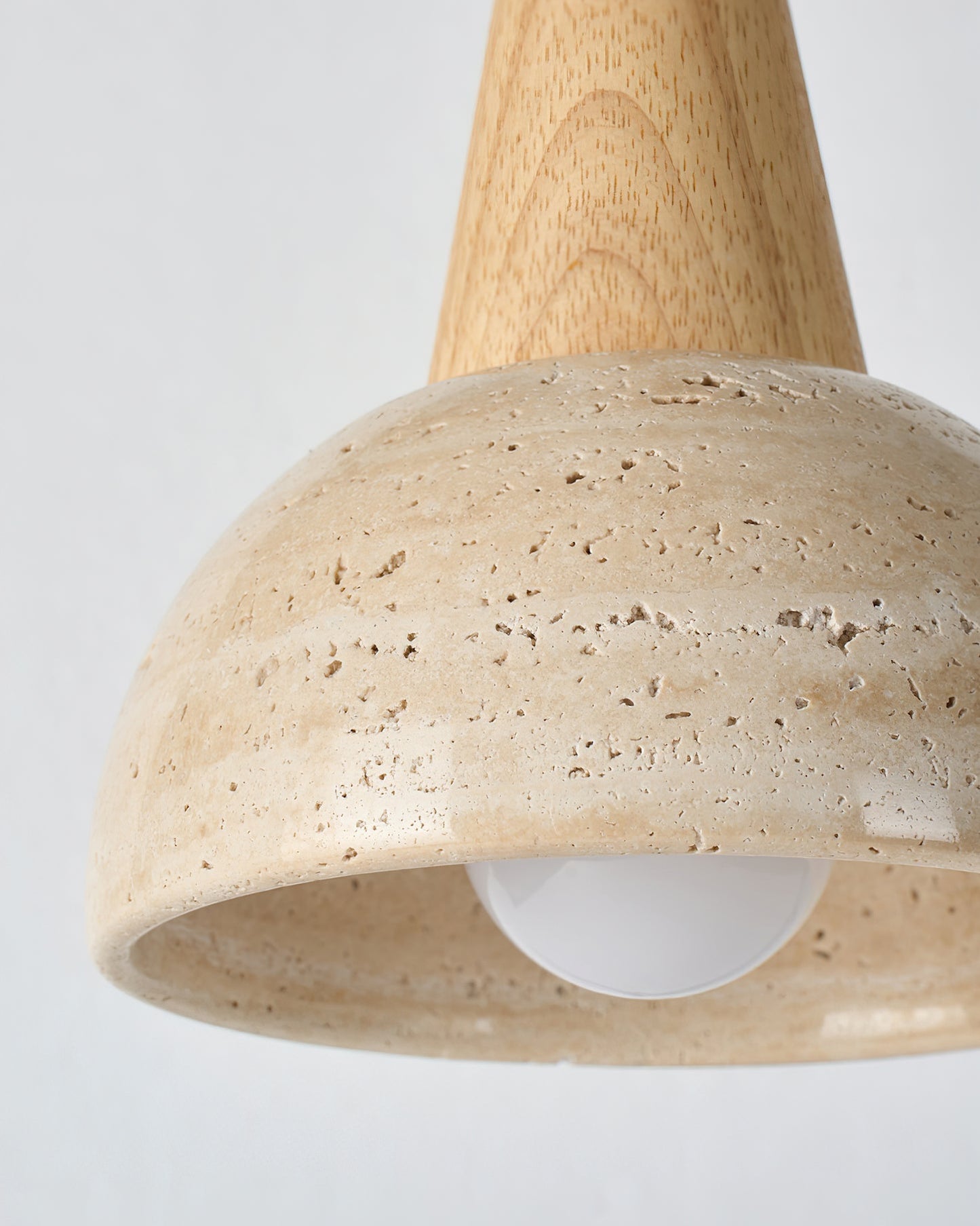 Pendelleuchte Arluoe mit Holz und Travertin – Zeitlose Eleganz für Ihren Essbereich 8
