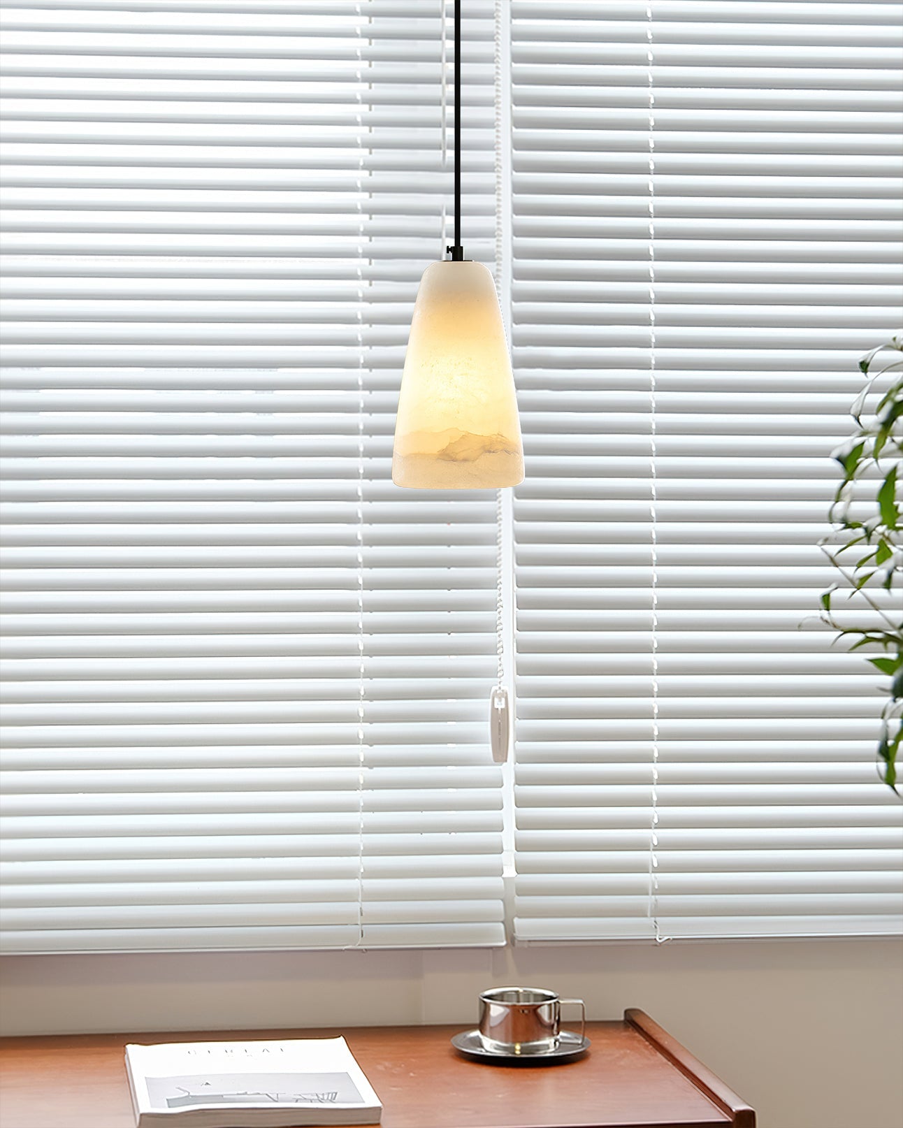 Pendelleuchte Glockenturm – Elegante Lichtquelle für Stilvolle Räume 4