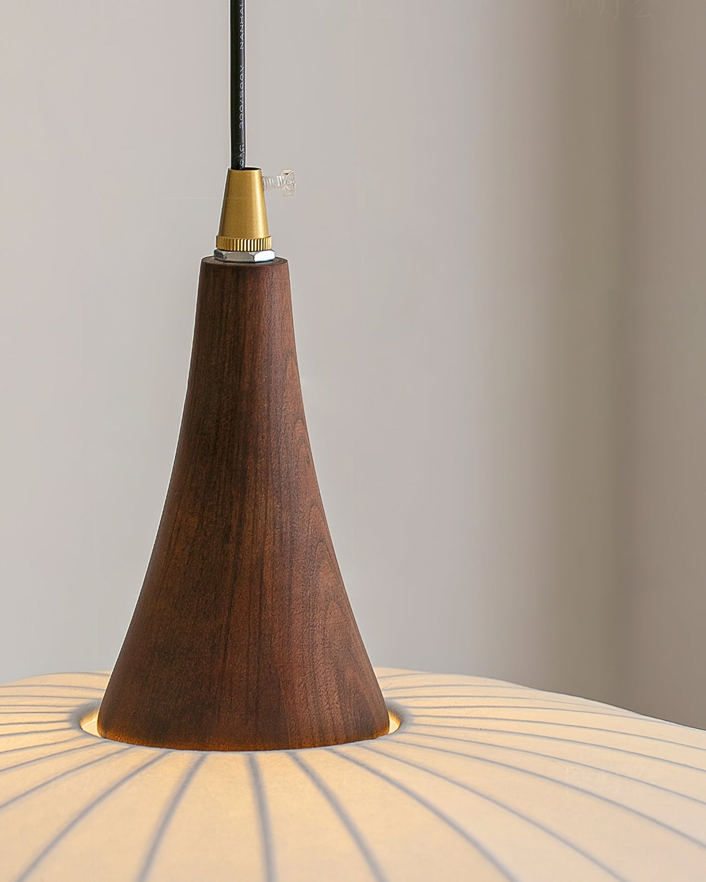 Pendelleuchte Parasol – Stilvolle Lichtquelle für Gemütliche Atmosphäre 5