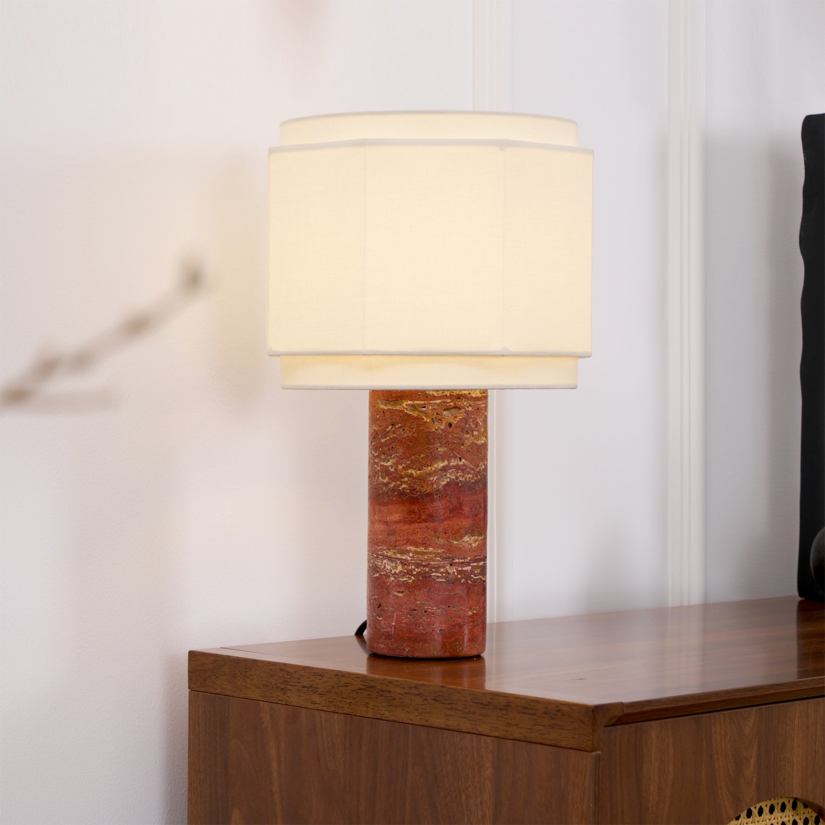 Pipito Tischlampe – Stilvolle Eleganz Mit Warmem Licht 3