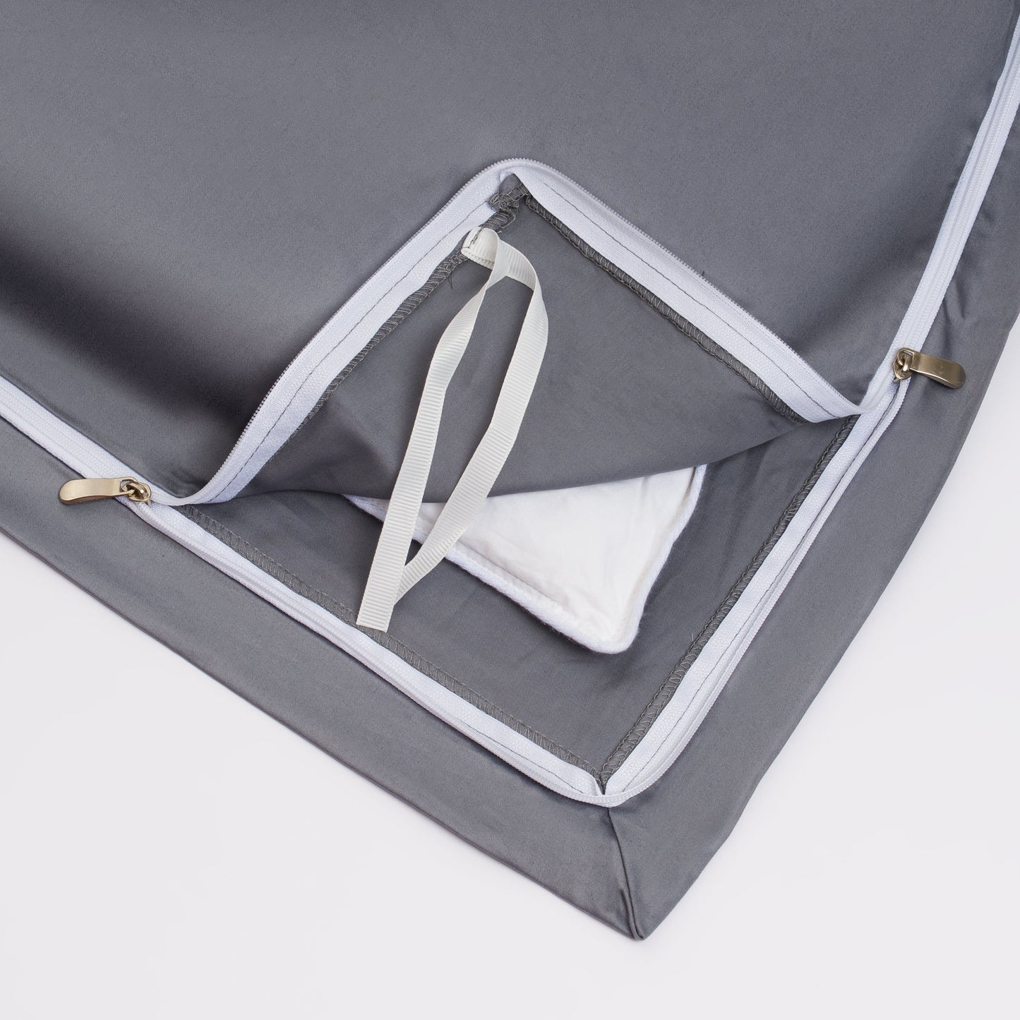 Schiefergraues Satin Bettwäsche-Set – Luxuriöser Komfort für Stilbewusste 5