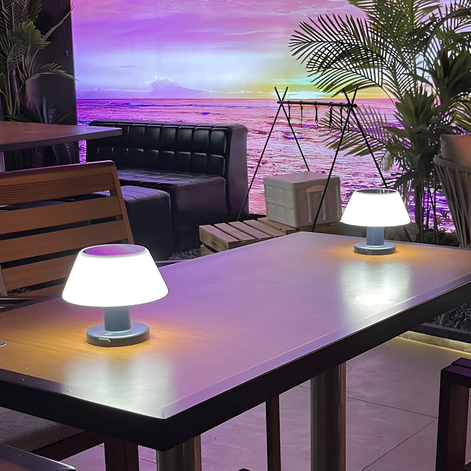 TinySolar Tischlampe Schwarz-Weiß – Nachhaltige Eleganz Für Ihr Zuhause 2