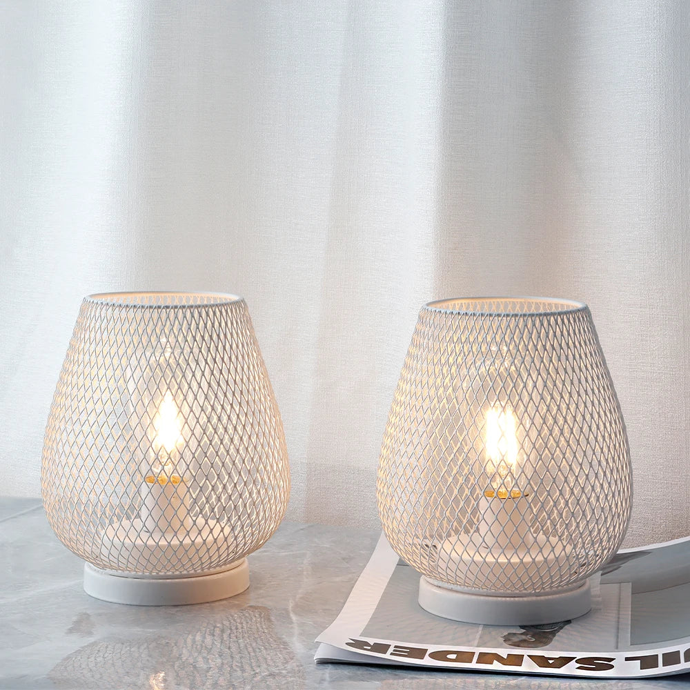 Tischlampe Set Aus Weißem Metall – Elegante Beleuchtung Für Gemütliche Anlässe 3