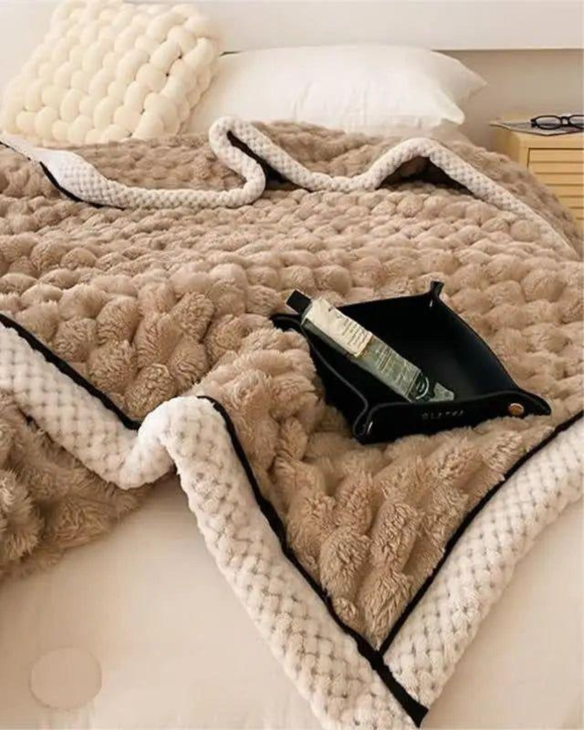 Tranquille Haven Plaid – Luxuriöse Eleganz Für Gemütliche Abende 2