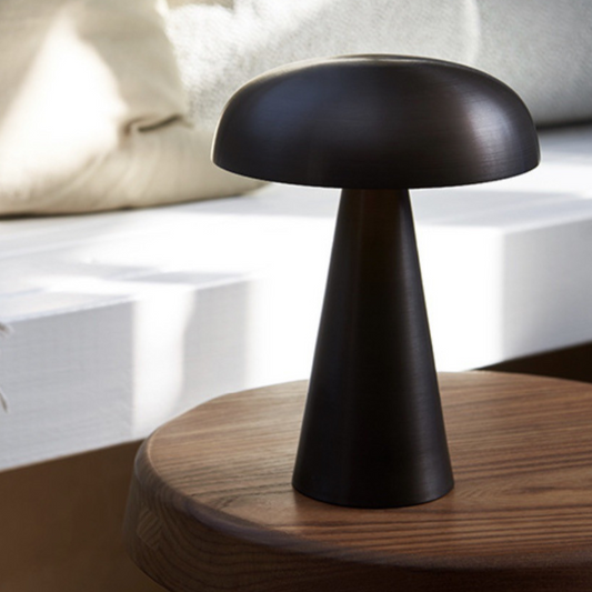 Tischlampe Pilzform – Sanftes Licht in Warmer Glut