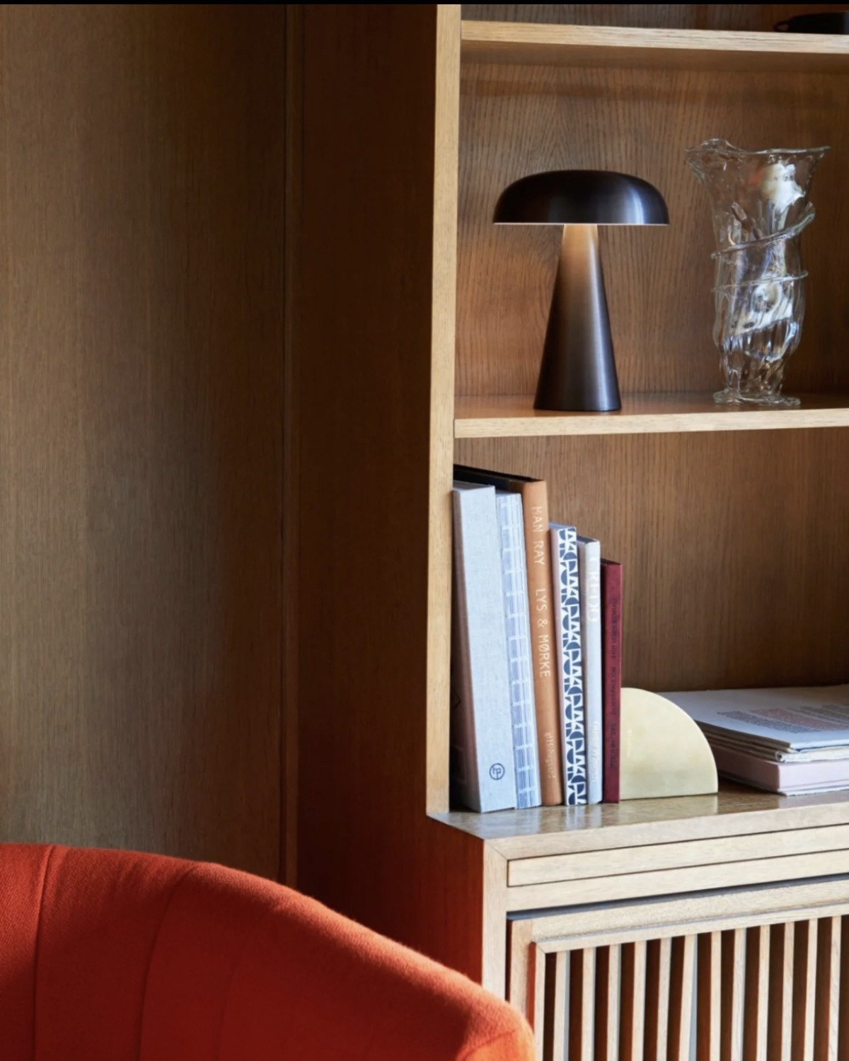 Tischlampe Pilzform – Sanftes Licht in Warmer Glut