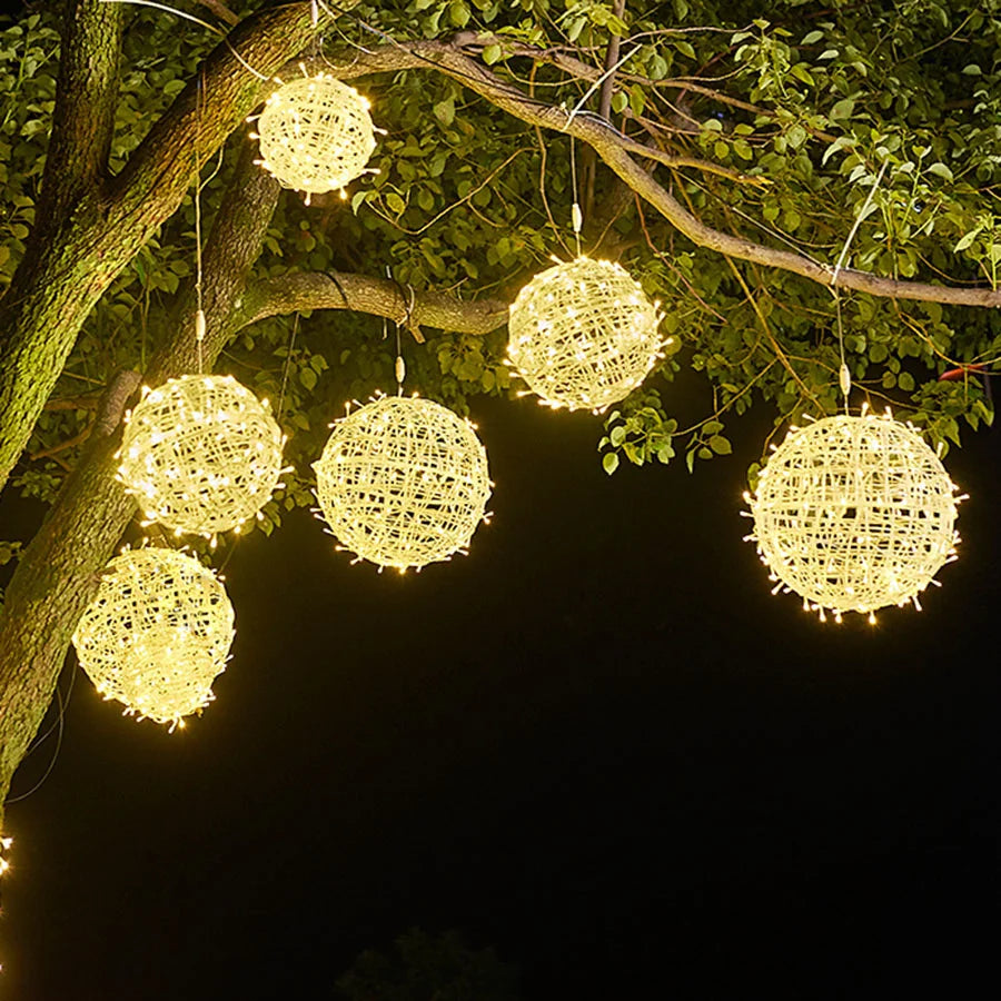 Weihnachts-LED-Rattan-Kugelgirlande – Festliche Lichterkette Für Ihren Außenbereich 3