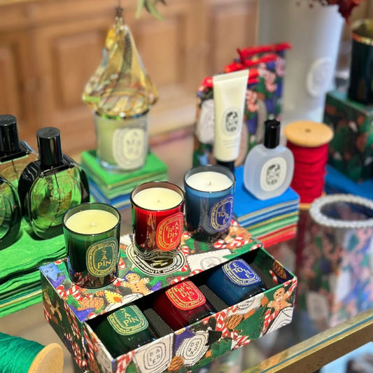 Weihnachtsbaumkarousel Duftkerze – Festlicher Duft Für Eine Besinnliche Stimmung 1