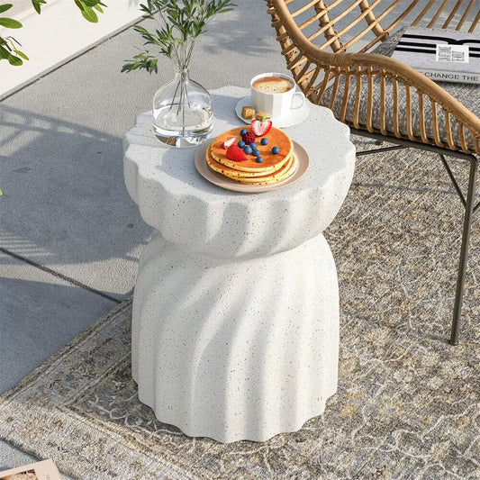 **Zeitgenössischer Beistelltisch aus Beton** – Stilvolles Design für Innen und Außen 0