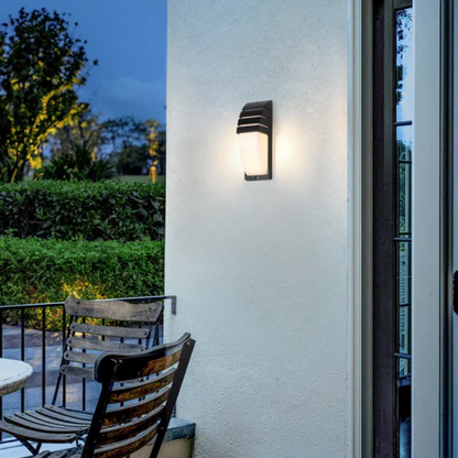 Zymor Außenlampe Mit Sensor – Elegante Beleuchtung Für Ihren Garten 5