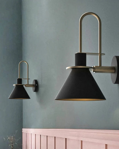 Kegelschirm Wandleuchte – Gezielter Lichtstrahl